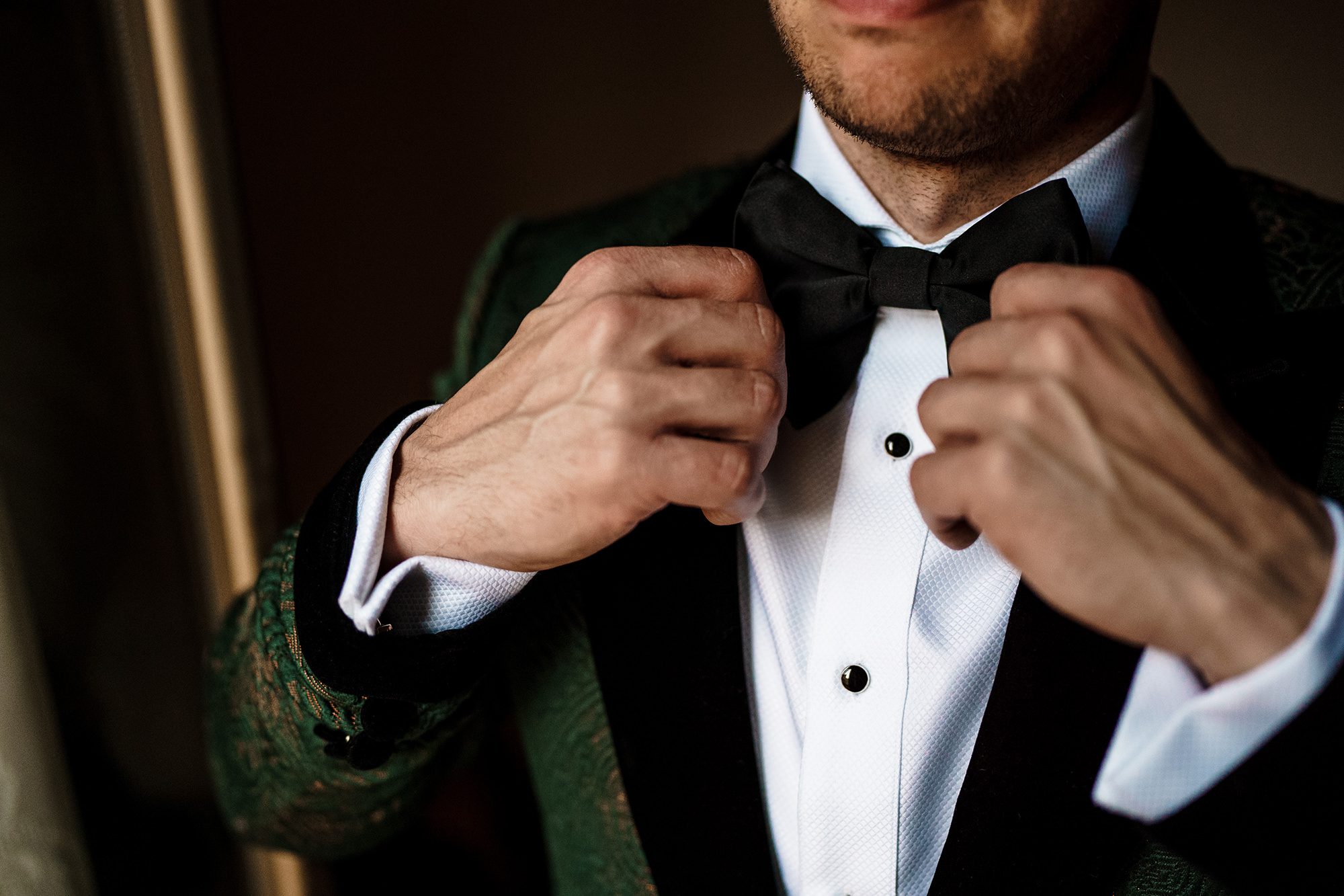 grooms attire