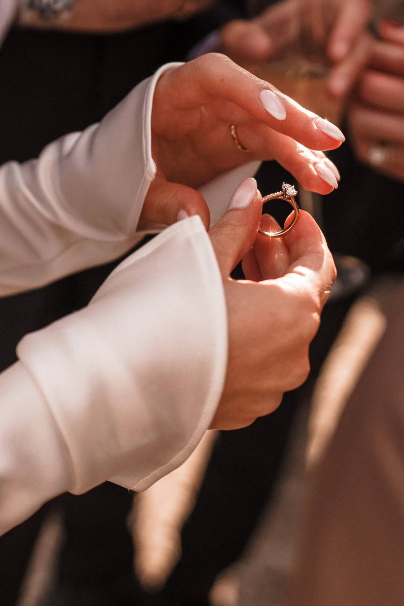 Wedding rings detail photo idea