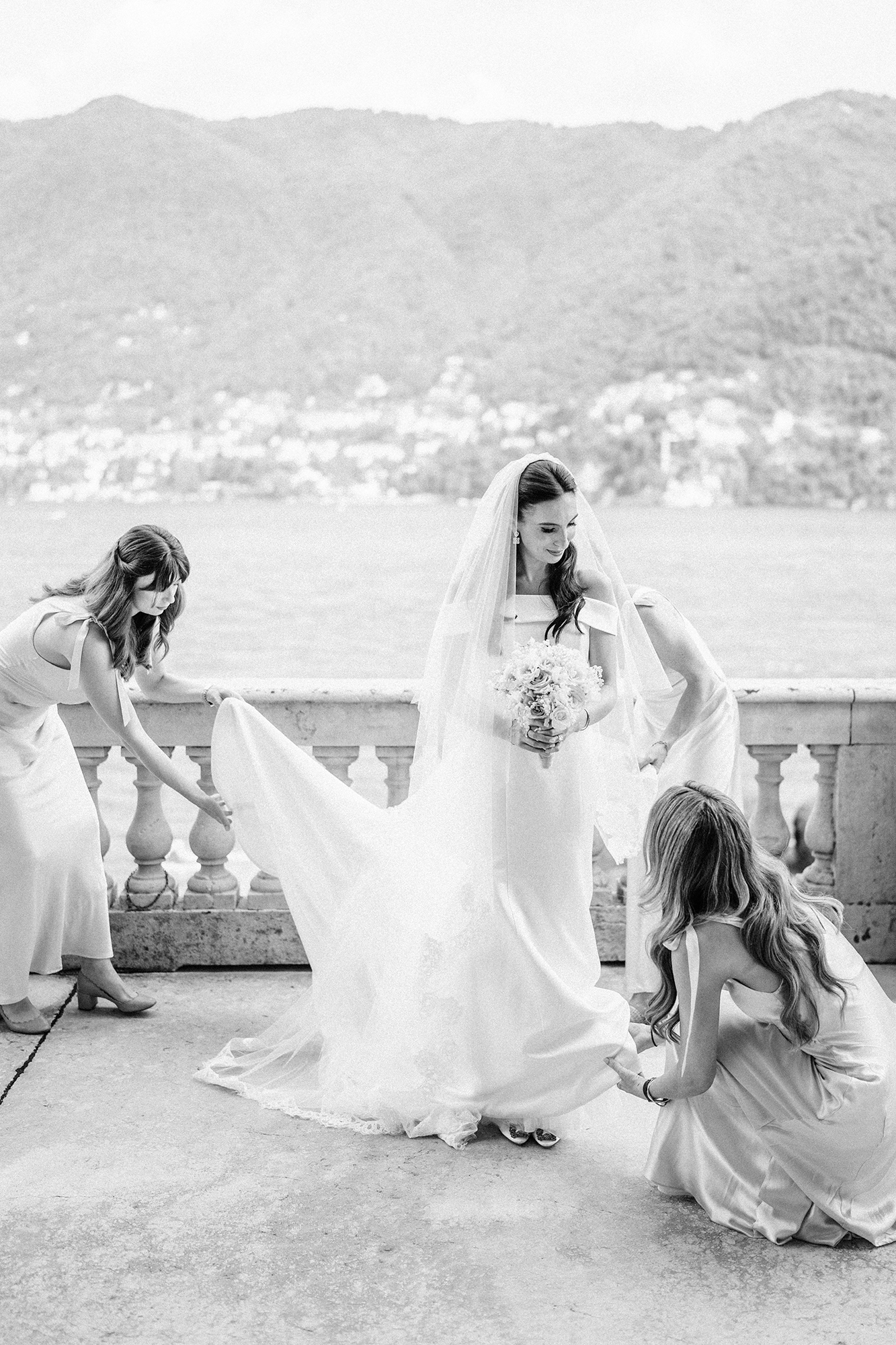 bride getting ready on lake como