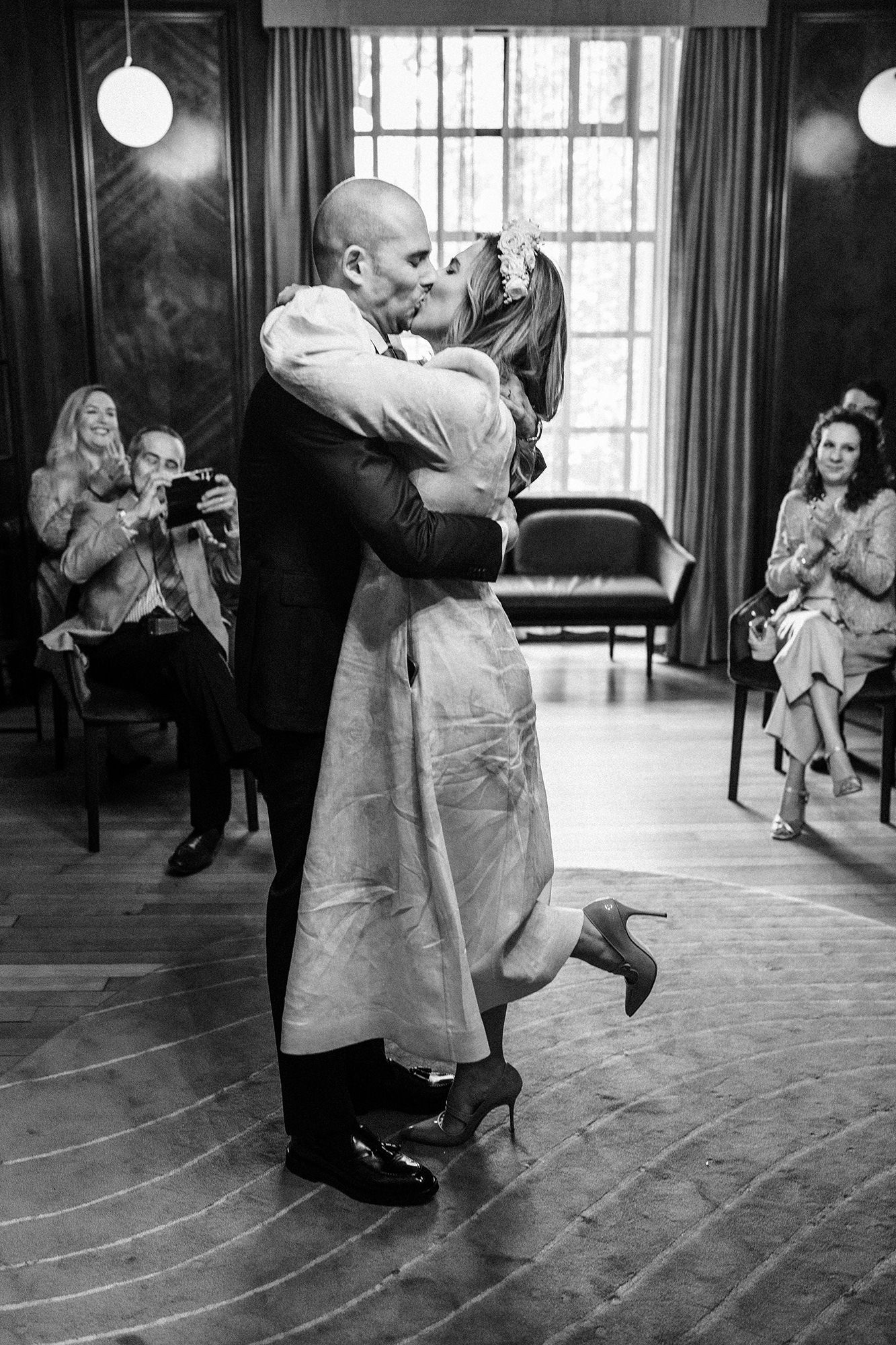 Intimate ceremony at Marylebone Town Hall